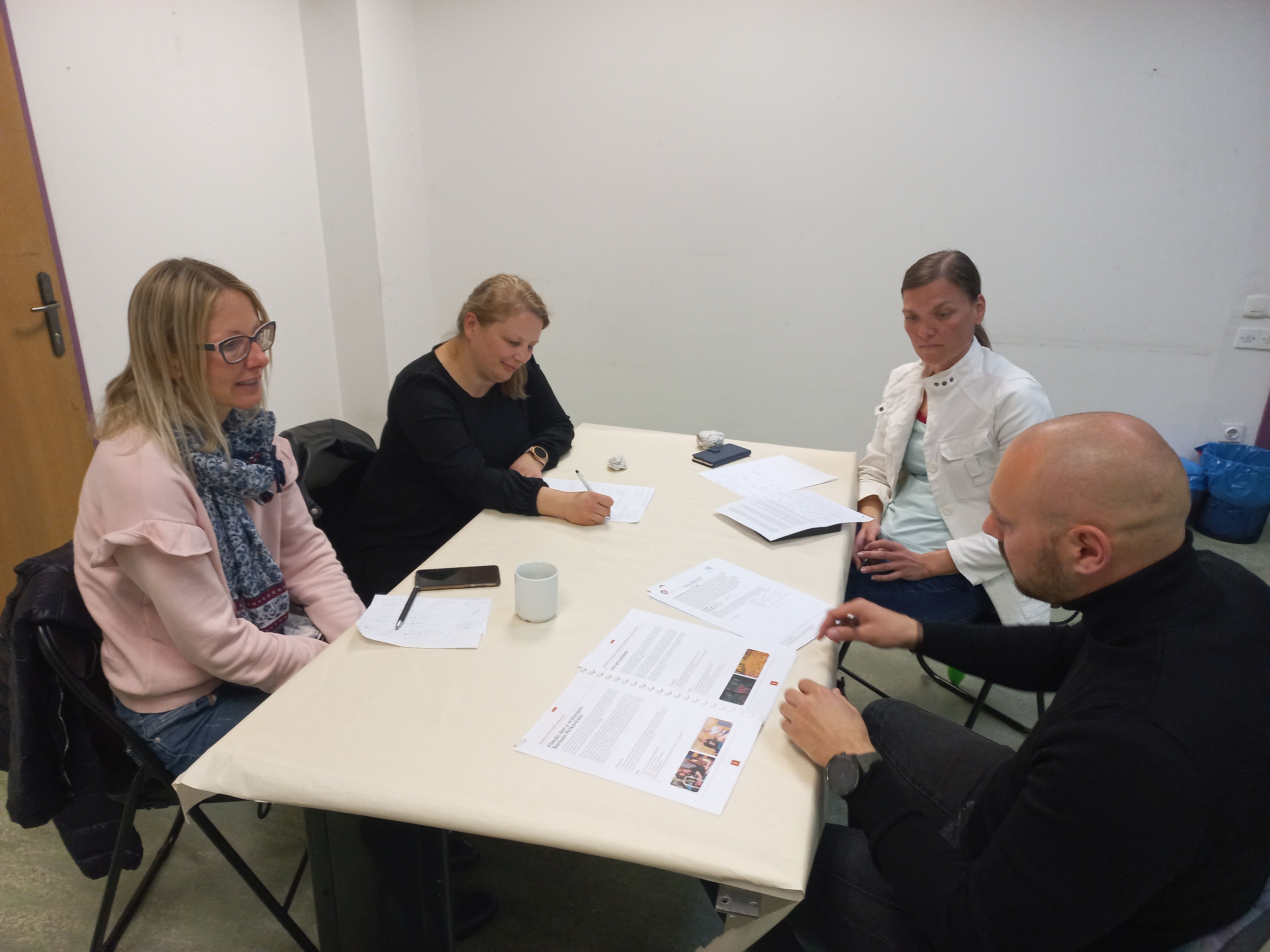 Individualno delo z društvi - Aleksej Metelko in predstavnice Društva življenje brez nasilja